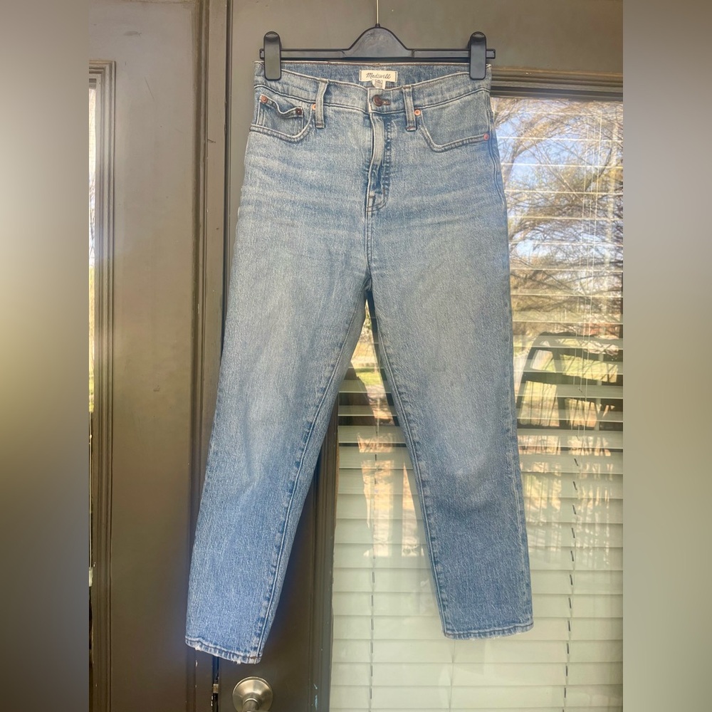 Madewell Medium Wash Classic Straight Leg Jeans - Size 26 - Great condition